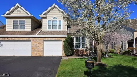 54 Bayard Rd, Somerset, NJ 08873