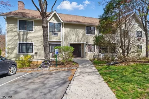 11 Foxwood Dr # G, Morris Plains, NJ 07950
