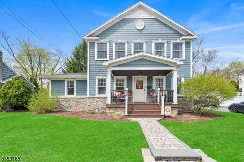 12 Mullen Ave, Wanaque, NJ 07465