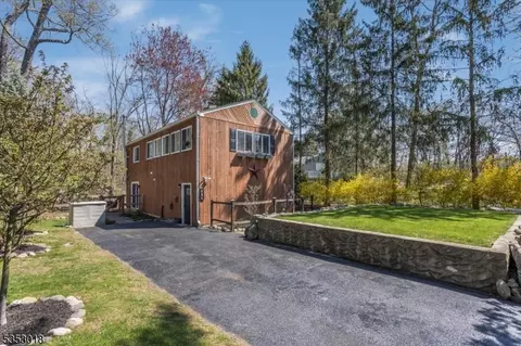 105 Forest Lake Dr, Byram Twp, NJ 07821