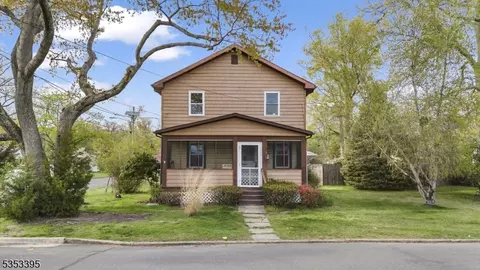 400 Main St, Middlesex, NJ 08846 photo 2