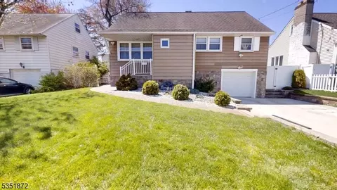 45 Maryknoll Rd, Metuchen, NJ 08840