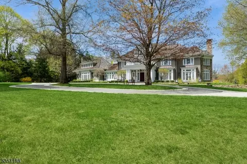 4 County Line Rd, Mendham, NJ 07945