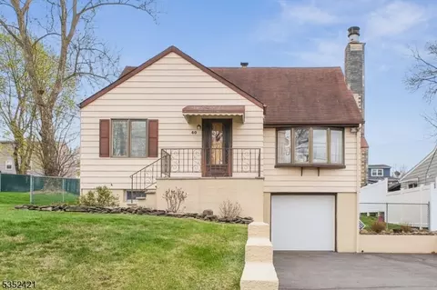 40 Ridgeview Dr, Woodland Park, NJ 07424