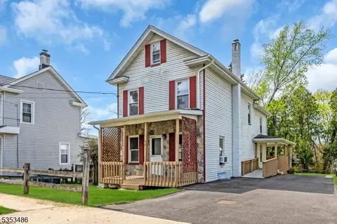 97 Belvidere Ave, Oxford, NJ 07863