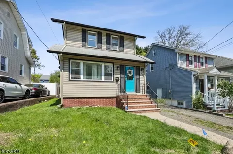 49 Franklin Rd, Teaneck, NJ 07666