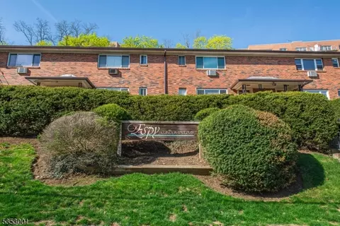 35 Espy Rd #5A, Caldwell, NJ 07006