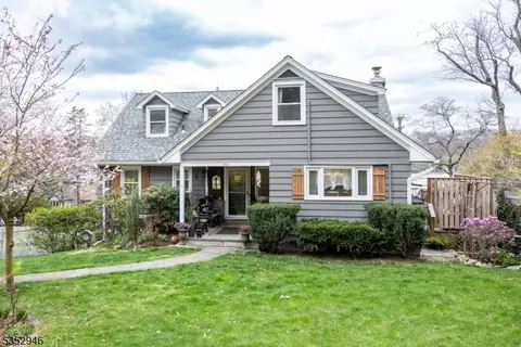 1 Balanced Rock Ter, Sparta, NJ 07871
