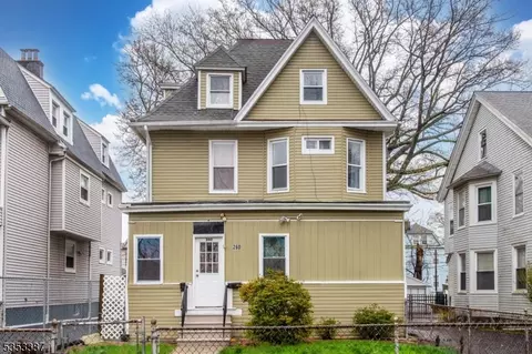 260 S Clinton St, East Orange, NJ 07018