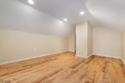 38 Christopher St, Montclair, NJ 07042 photo 31