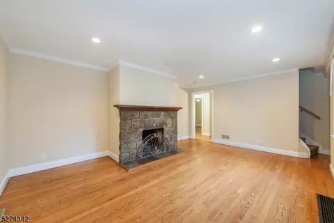38 Christopher St, Montclair, NJ 07042 photo 18