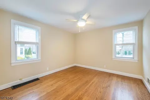 38 Christopher St, Montclair, NJ 07042 photo 25