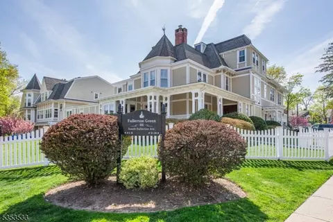 66 S Fullerton Ave C0017 #17, Montclair, NJ 07042