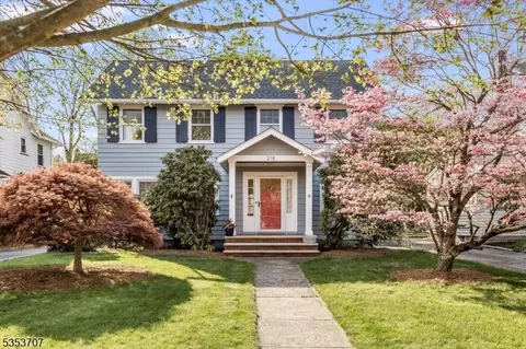 218 Grove St, Montclair, NJ 07042