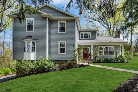 101 Kent Dr, Berkeley Heights, NJ 07922