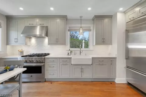 14 Chapel St, Summit, NJ 07901 photo 11