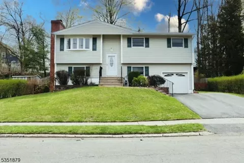 11 Kory Rd, Newton, NJ 07860