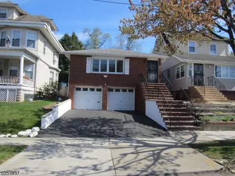 214 Nesbit Ter, Irvington, NJ 07111