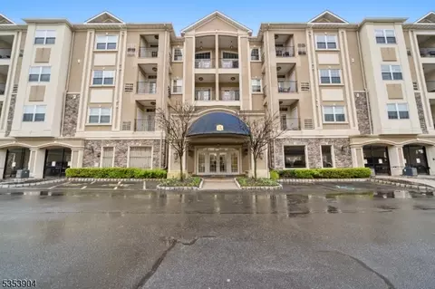 1203 Wickham Ter #1203, Clifton, NJ 07013