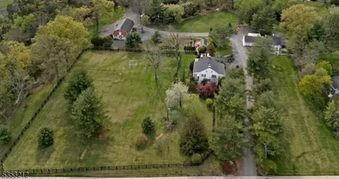 421 Country Club Rd, Bridgewater, NJ 08807