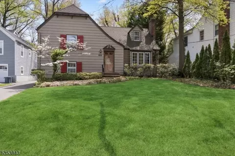 822 Fairacres Ave, Westfield, NJ 07090