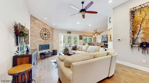 4 Hackberry Pl, Flemington, NJ 08822 photo 5
