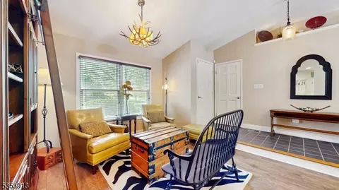 4 Hackberry Pl, Flemington, NJ 08822 photo 4