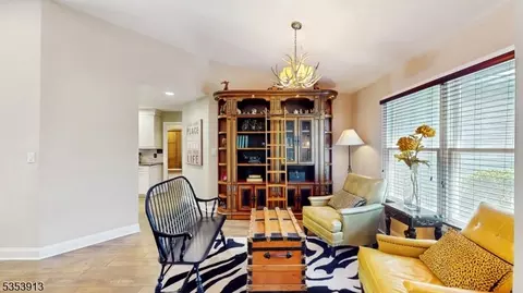 4 Hackberry Pl, Flemington, NJ 08822 photo 3