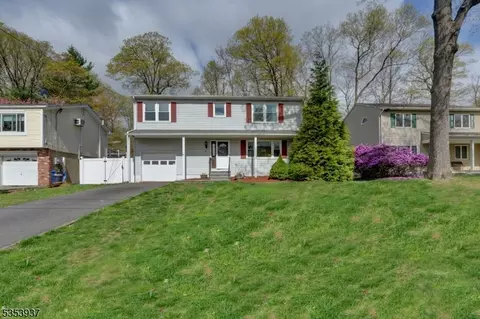 14 Smoke Rise Rd, Hopatcong, NJ 07843