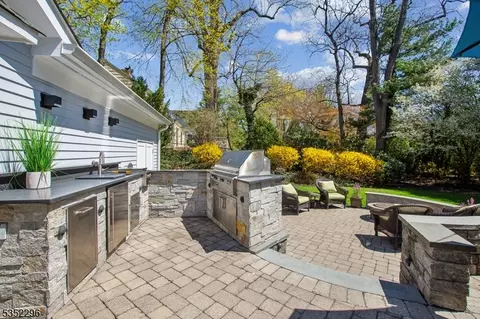 12 Beekman Rd, Summit, NJ 07901 photo 32