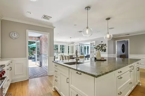 12 Beekman Rd, Summit, NJ 07901 photo 8