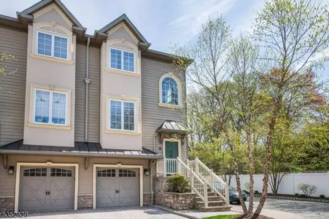 1 Glen Rock Sq #1, Glen Rock, NJ 07452