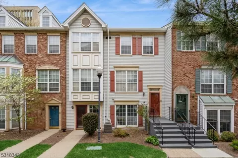 43 Howard Ct, Newark, NJ 07103