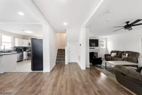 1346 E Front St, Plainfield, NJ 07062 photo 2