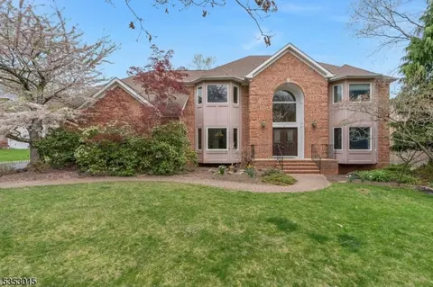 26 Mc Dowell Ct, Bridgewater, NJ 08807