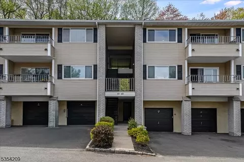50-37 W Lindsley Rd #37, Cedar Grove, NJ 07009
