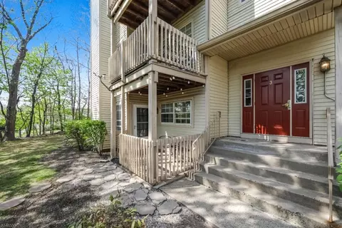 3 Juniper Ct #128, Clifton, NJ 07014