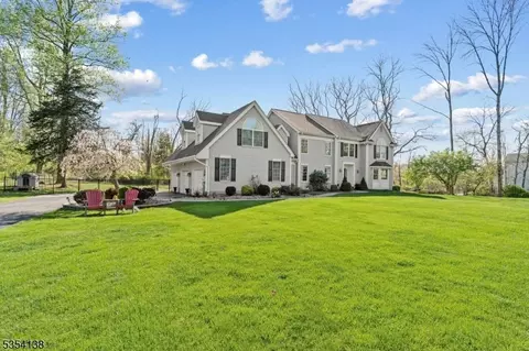14 Timberline Dr, Sparta, NJ 07871