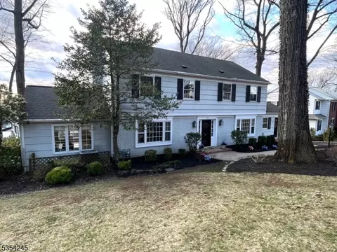 50 Portland Rd, Summit, NJ 07901