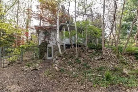 201 Ellis Rd, Milford, NJ 08848