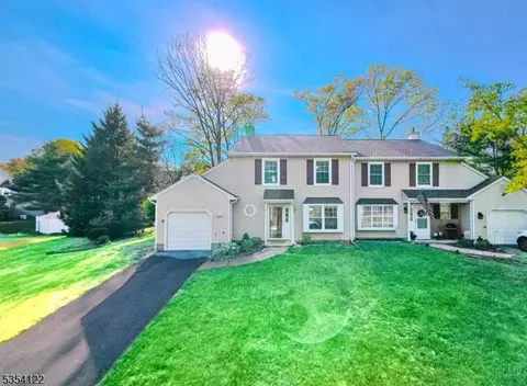 104 Arapaho Trl, Somerville, NJ 08876