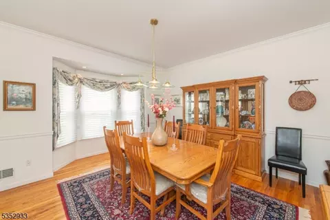 987 Valley Rd, Wayne, NJ 07470 photo 13