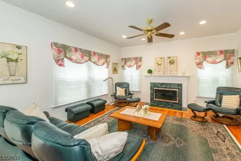 987 Valley Rd, Wayne, NJ 07470 photo 10