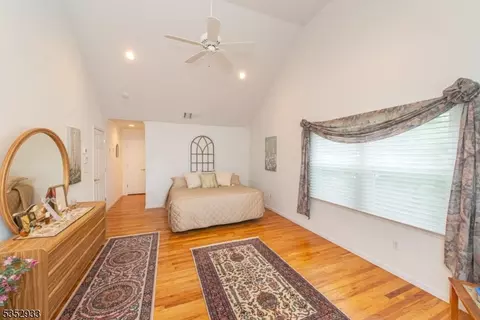 987 Valley Rd, Wayne, NJ 07470 photo 18