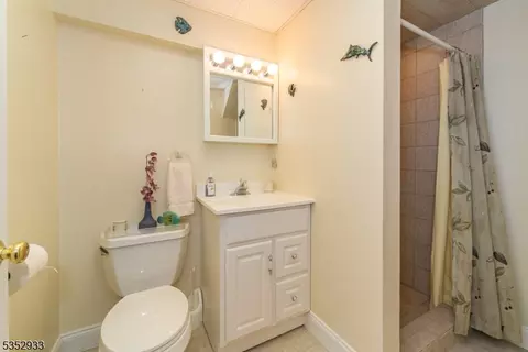 987 Valley Rd, Wayne, NJ 07470 photo 27