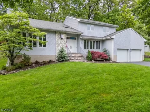 38 Fox Run, Denville, NJ 07834