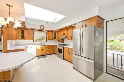 10 Emerson Pl, Wayne, NJ 07470 photo 20