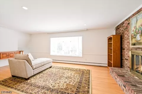 10 Emerson Pl, Wayne, NJ 07470 photo 12