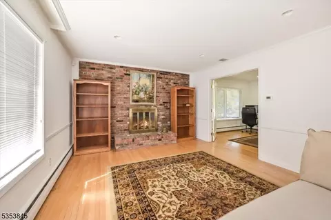 10 Emerson Pl, Wayne, NJ 07470 photo 8