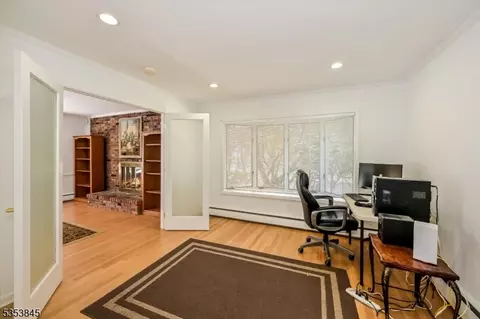 10 Emerson Pl, Wayne, NJ 07470 photo 4